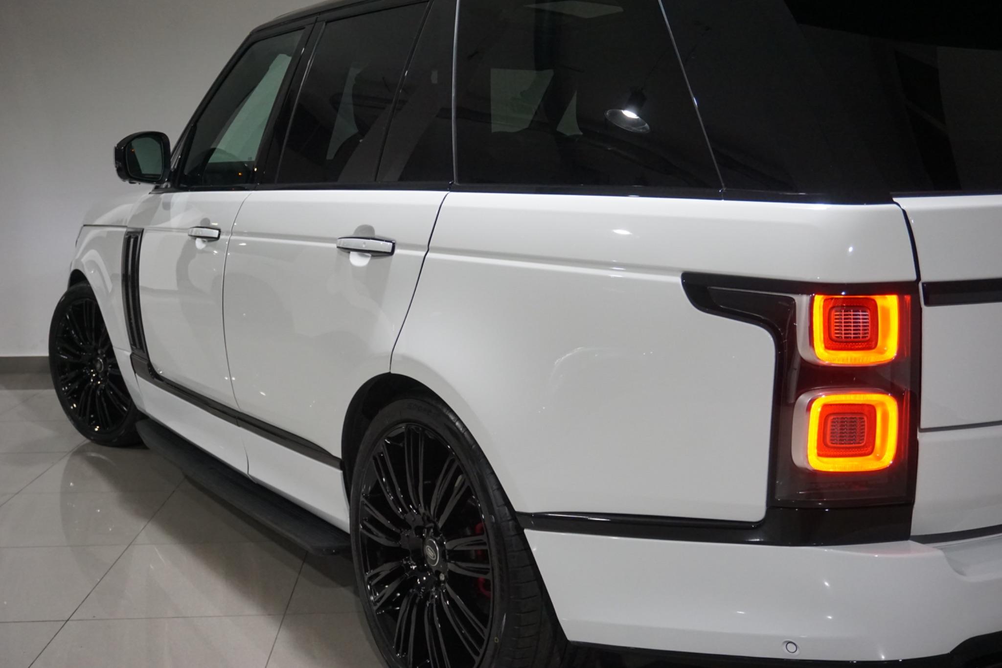Land Rover Range Rover 4.4 SD V8 Autobiography Auto 4WD Euro 6 (s/s) 5dr